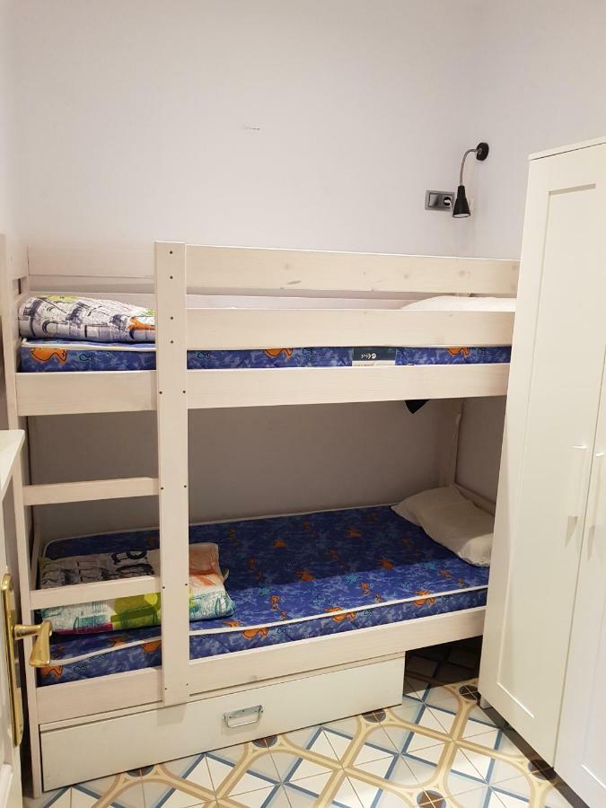 Apartamentos Nouvilas Portbou Dış mekan fotoğraf