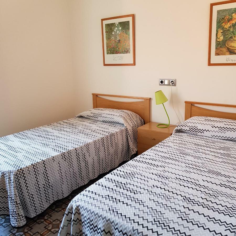 Apartamentos Nouvilas Portbou Dış mekan fotoğraf